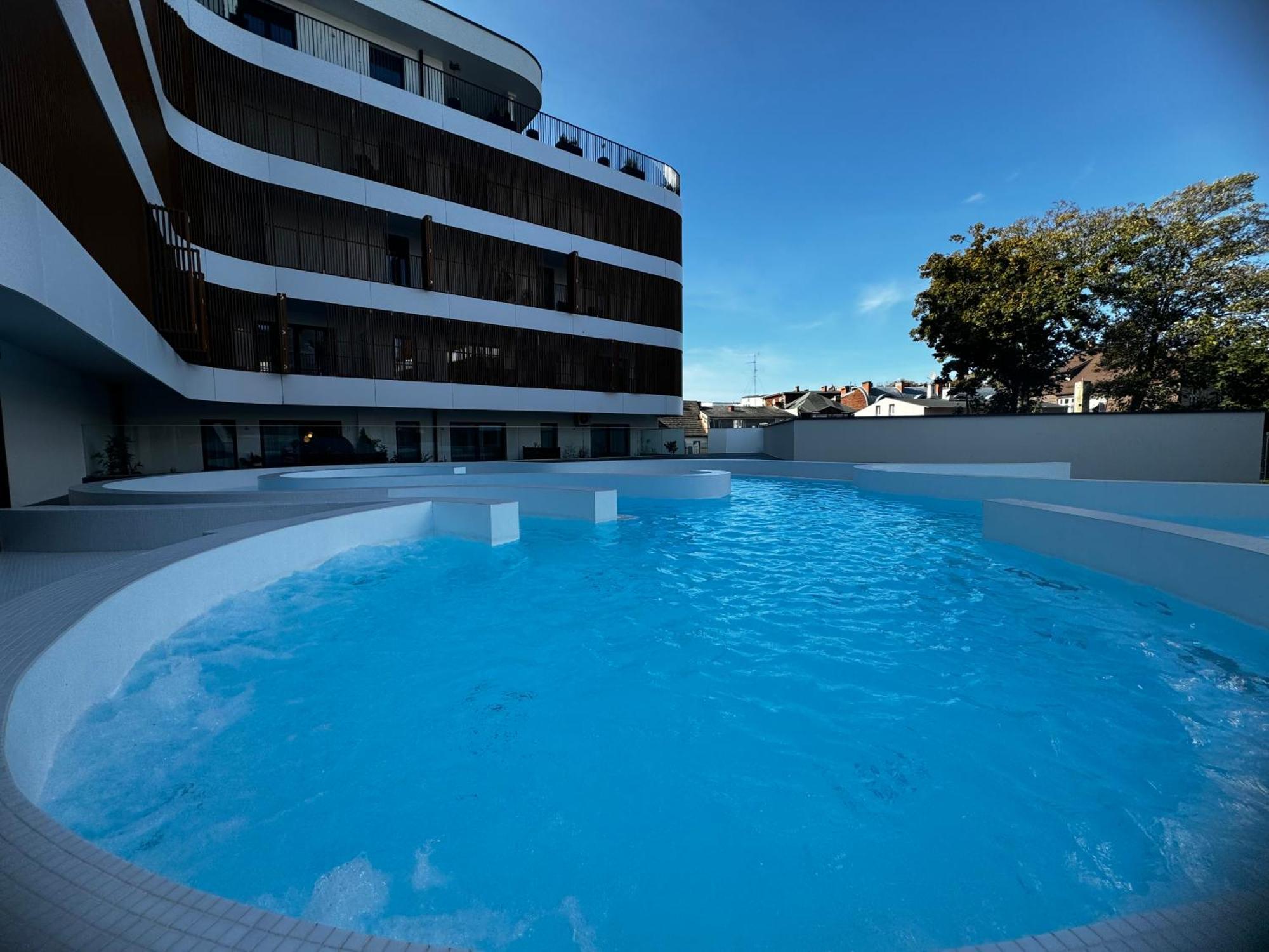 Baltic Waves Resort Apartment A012 Free Parking 米兹多洛杰 外观 照片