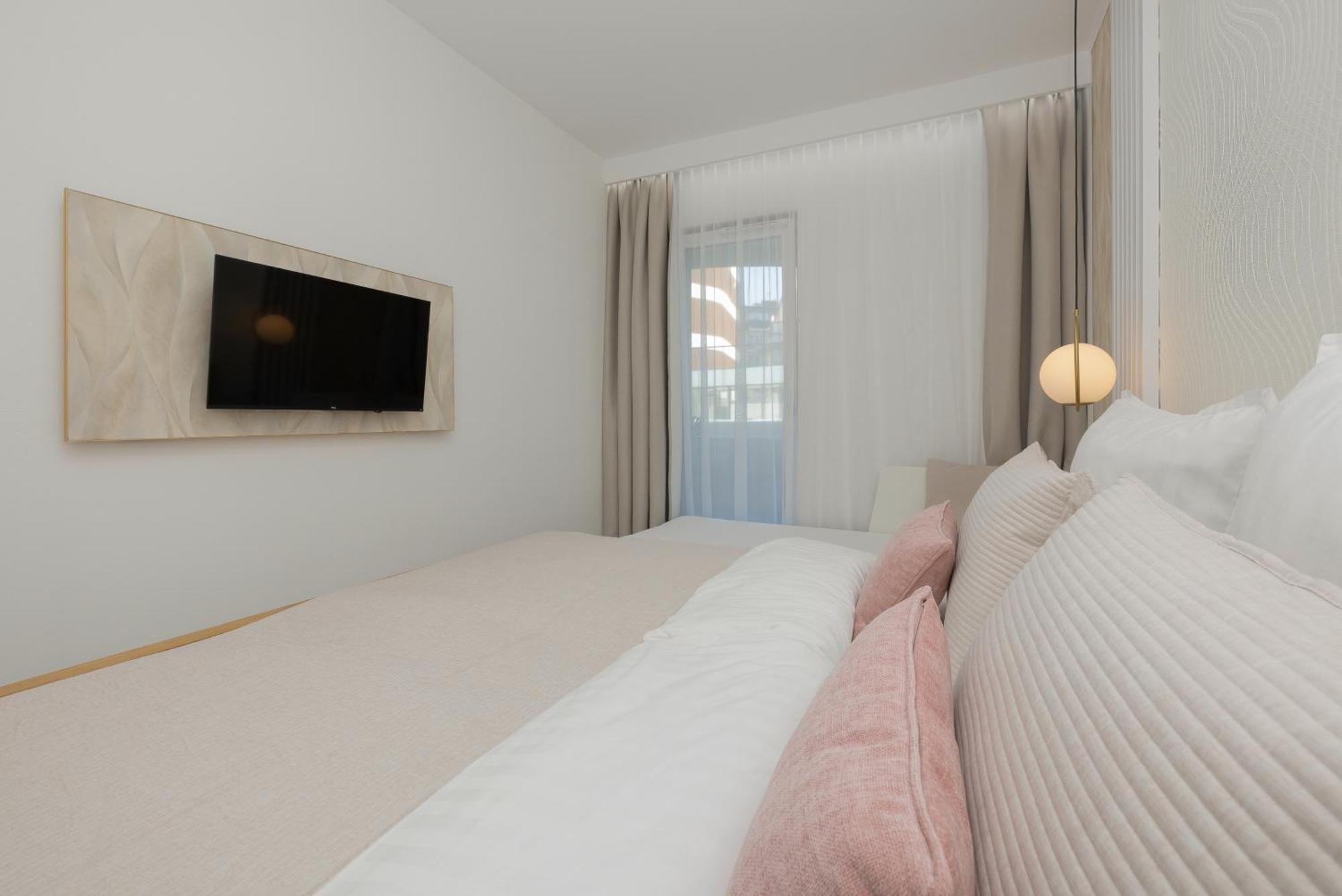 Baltic Waves Resort Apartment A012 Free Parking 米兹多洛杰 外观 照片