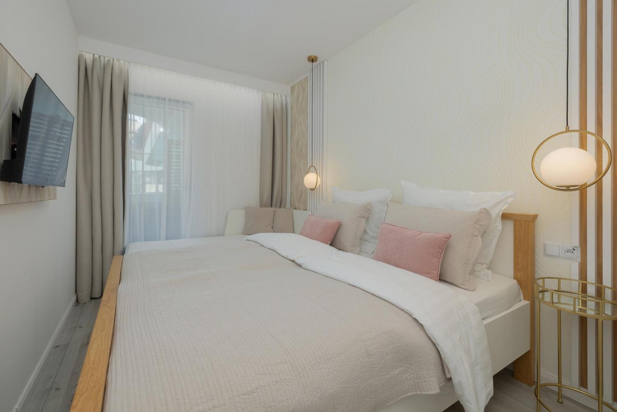Baltic Waves Resort Apartment A012 Free Parking 米兹多洛杰 外观 照片